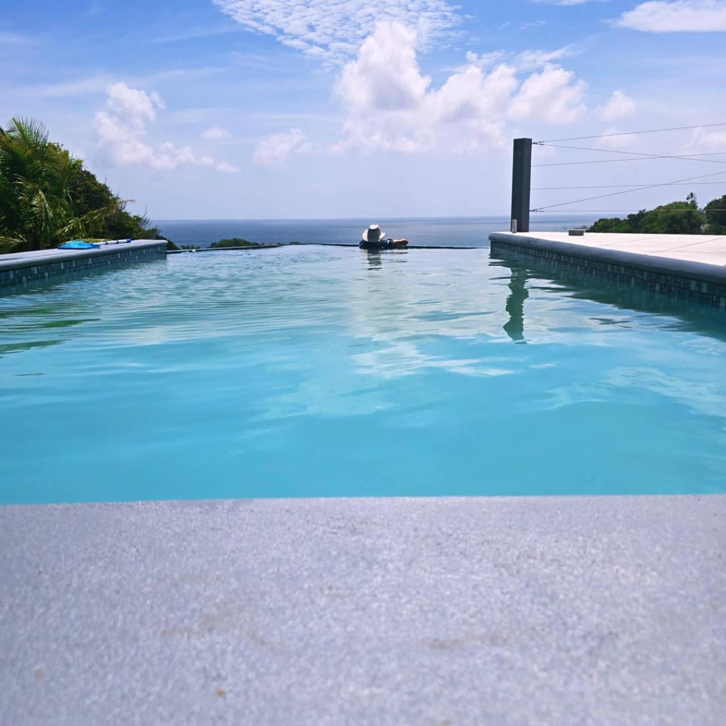 Hodges Bay House Apartment Calibishie Bagian luar foto