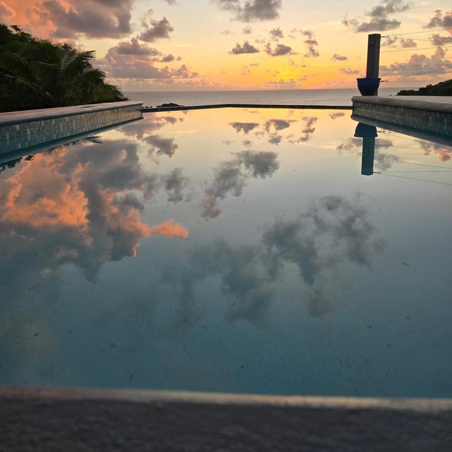 Hodges Bay House Apartment Calibishie Bagian luar foto