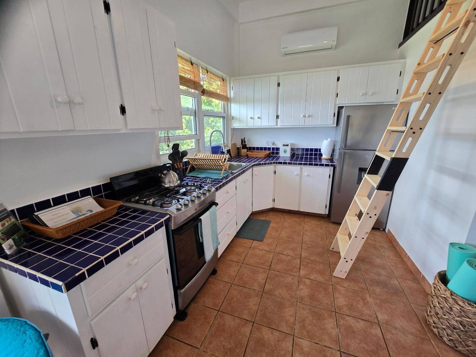 Hodges Bay House Apartment Calibishie Bagian luar foto