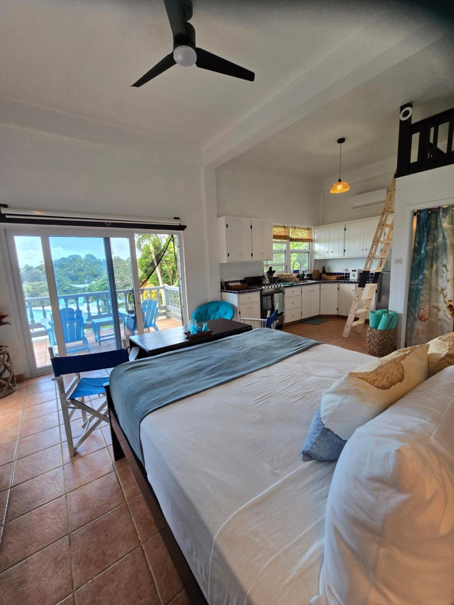 Hodges Bay House Apartment Calibishie Bagian luar foto